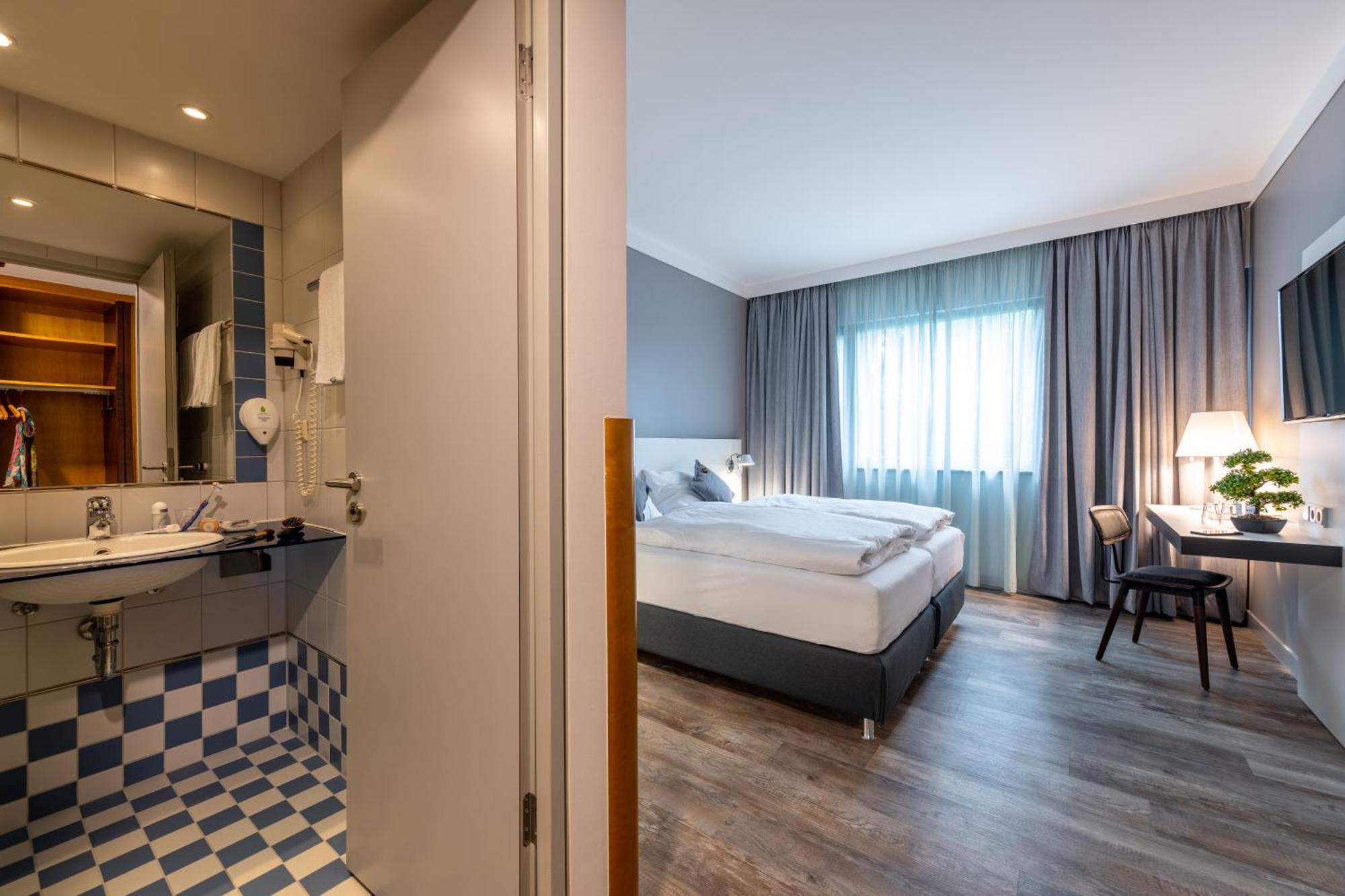 Hotel Leipheim Sued ภายนอก รูปภาพ